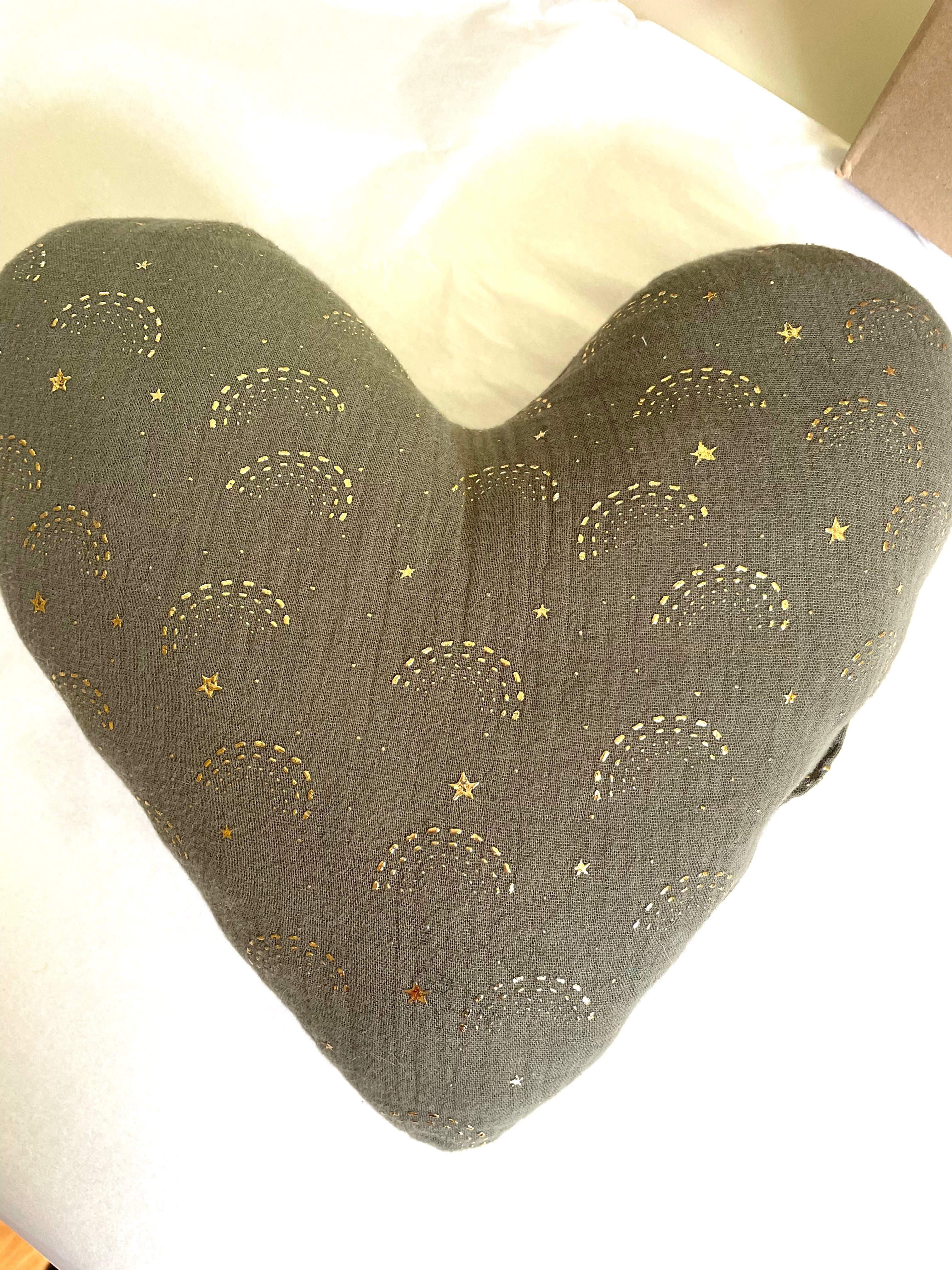 Heart pillow