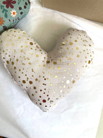 Afbeelding in Gallery-weergave laden, Heart pillow
